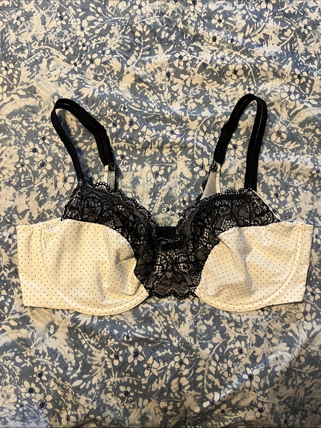 Olga Black Lace & Cream Polka-Dot Underwire Bra, New Condition